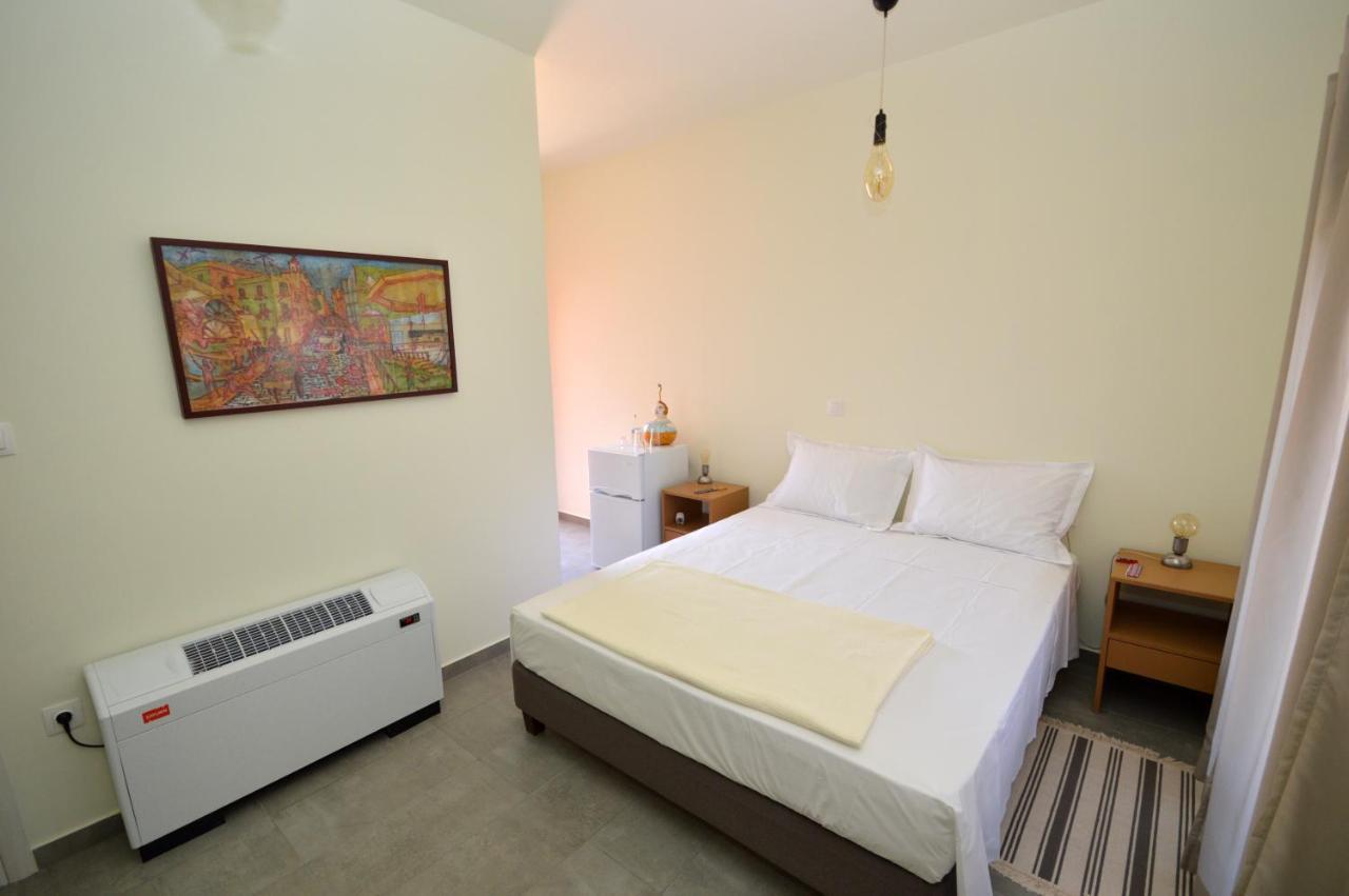 Apartamento Aegina Bed & Culture Exterior foto